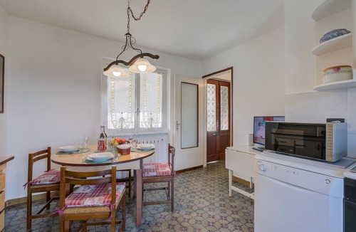 Brovello Apartment | Il Cortiletto di Marina: Garden Apartment near Stresa, Brovello Carpugnino, Italy
