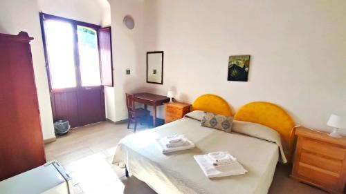 Carlentini House | Il Giardino Del Sole