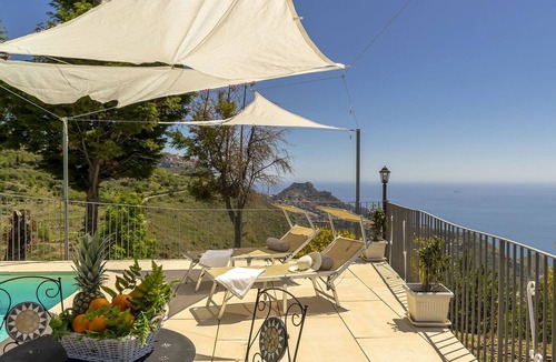 Castelmola House | in Castelmola mit Privatem Pool by Interhome