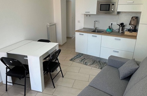 Cercola Apartment | Independent Apartment Room25Incentro Holiday House Guest House Cercola Naples