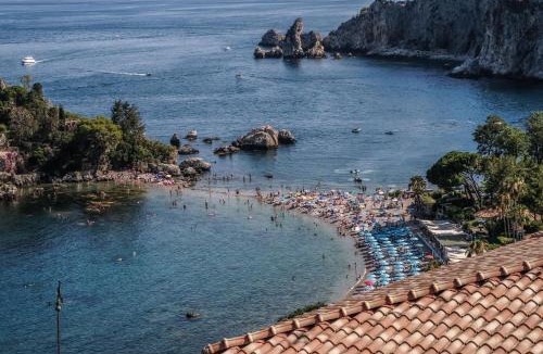 Mazzaro Apartment | Isola Bella Luxury View