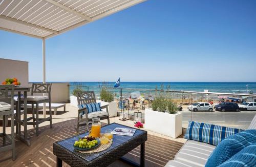 Santa Maria del Focallo House | ISULATRAVEL-House on the beach