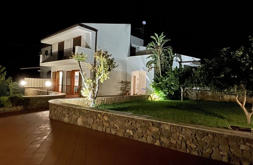 Citta del Mare Villa | Villa Lisa holiday home