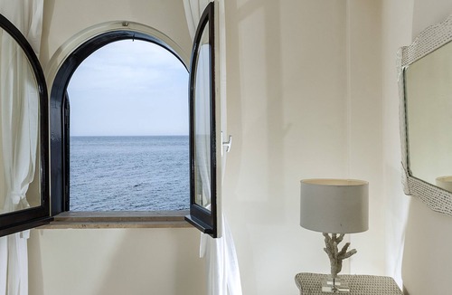 Giardini Naxos Villa | Exclusive villa on the sea of ​Giardini Naxos one step away from Taormina
