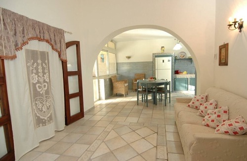 Trappeto Villa | Villa Ester - Private villa with pool near Palermo