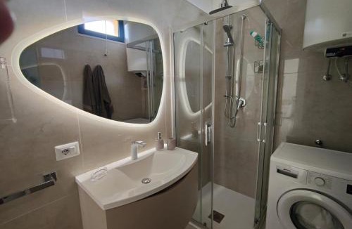Contrada Taverna Apartment | Maxine Mare Blu - Sleeps 4 - 3 Mins To Beach