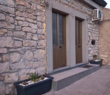 Castel di Iudica Apartment | Iudica charme