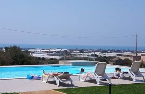 Donnalucata Villa | Joy, emotions of Casa Barone, sea view, swimming pool, wifi, barbecue