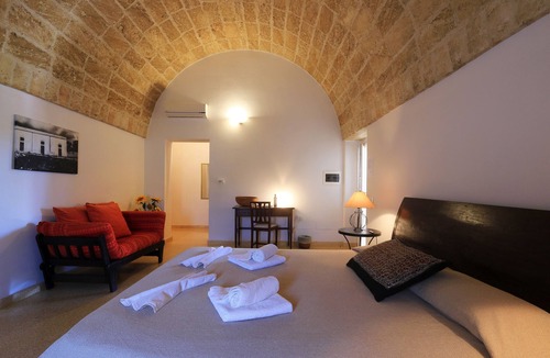 Presicce House | Junior Suite n. 1 double, 2 people breakfast included