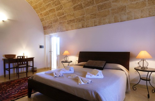 Presicce House | Junior Suite n. 1 double, 2 people breakfast included