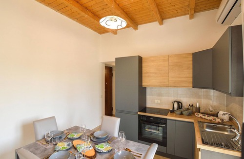 San Leone Apartment | Just a stone's throw from the beach and the sea, this vacation apartment welcomes you in San Leone.
