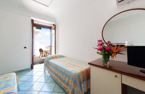 Celsa Village Hotel | La Capannina - Hotel & Apartments