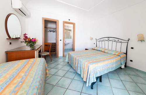 Celsa Village Hotel | La Capannina - Hotel & Apartments