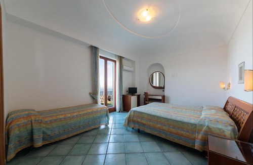 Celsa Village Hotel | La Capannina - Hotel & Apartments