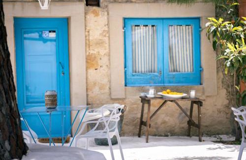 Capo d'Orlando House | La Casa del Nespolo - Exclusive Country Suites - Seaview Pool & Self Check-in