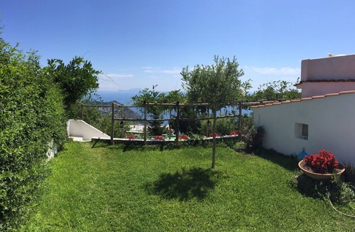 Serrara Fontana House | La Casa dell'Ulivo quieteness and panorama on sant'angelo