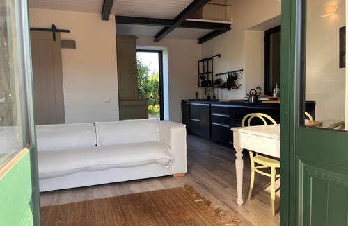 Archi House | La Casetta - One Bedroom House, Sleeps 4