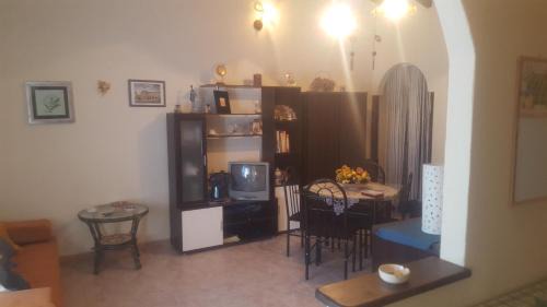 Enna House | La collina delle ginestre