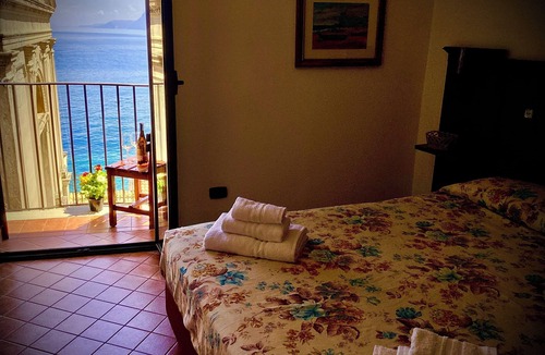 Scilla Bed & Breakfast | La Locandiera