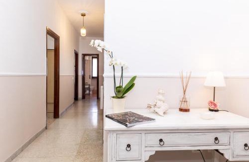 Quartiere XXIV Don Bosco Apartment | La Maison Centrale