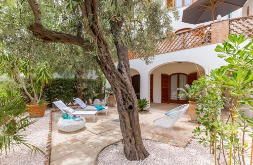 Spisone House | La Matrangela Charme Apartments "Il Giardino"