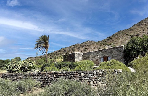 Pantelleria Villa | La Palma & La Luna Dammuso To rent