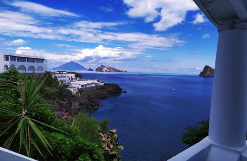 Panarea Hotel | La Piazza Luxury Hotel & Spa