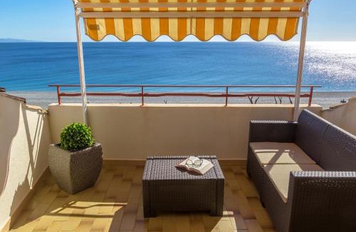 Nizza di Sicilia Apartment | La Plage - Home and Sea