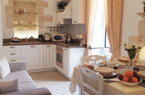 San Michele Salentino House | Ladorea Suite - Cozy accommodation with private terrace