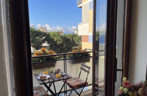 Reggio Calabria Apartment | Lady House