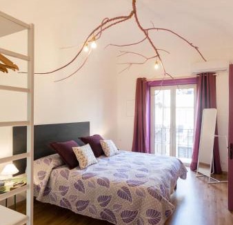 Borgo Vecchio Apartment | Large apartment near Politeama 2 bathrooms Up to 8 Guests