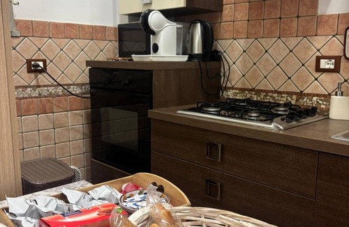 Centro Storico Apartment | Large Art Nouveau dwelling in central Via Roma near major monuments
