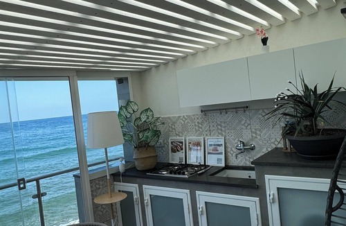 Trabia Apartment | Last Minute-Jacuzzi & Sea View