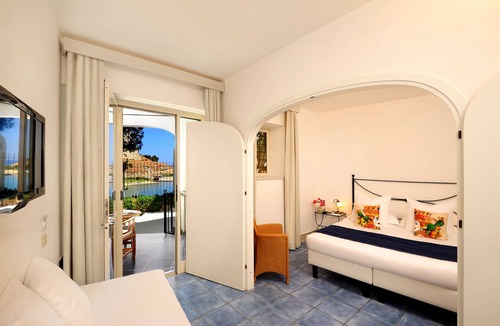 Cefalu Hotel | Le Calette Bay