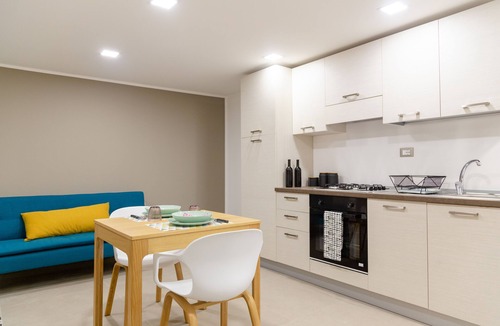Catania City Centre Cabin | Le Gemme - Rubino Apartment