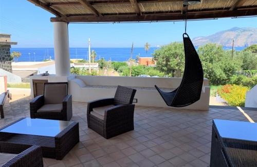 Lingua House | Le Terrazze di Salina, a 100 mt dalla spiaggia