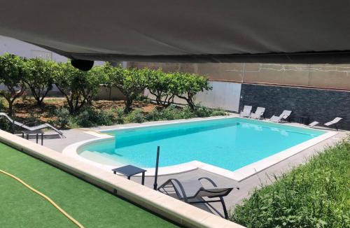 Trapani Villa | Lemon Gold