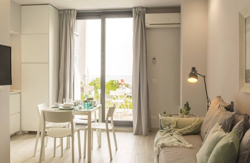 Coste Apartment | Les Suites Apartment 1