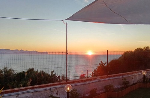 Terrasini Villa | Let the beauty of nature envelop you and enjoy unforgettable moments.