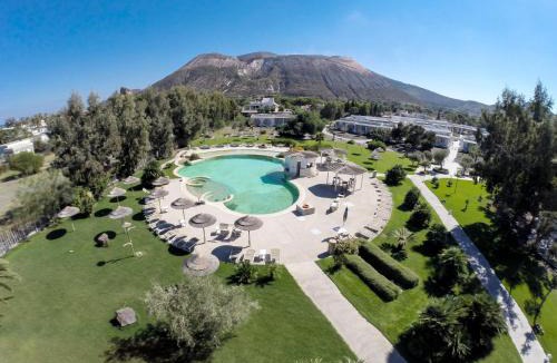 Vulcano Porto Hotel | Life Resort Mari del Sud I Vulcano