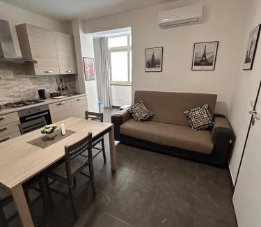 Reggio Calabria Apartment | Little House