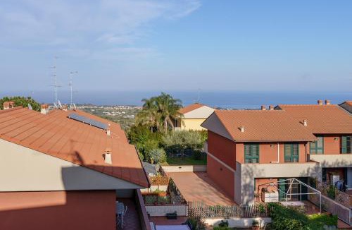 Aci San Filippo Apartment | Little Rose garden