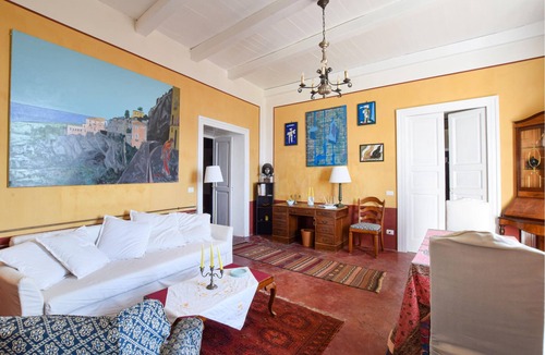 Amantea Apartment | Live in style in this beautiful vacation apartment with sea view in Amantea.