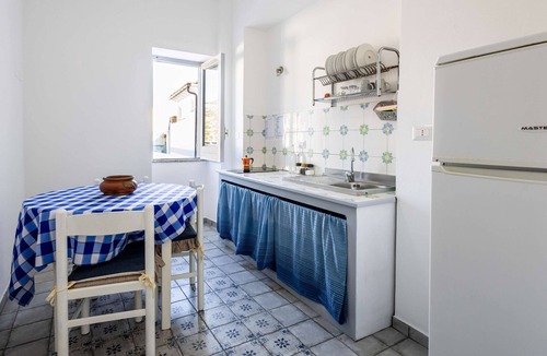 Lipari Historic Centre Condo | LO NARDO ACCOMMODATION