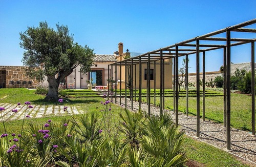Granelli Villa | Lo Scarabeo - Three Bedroom Villa, Sleeps 6