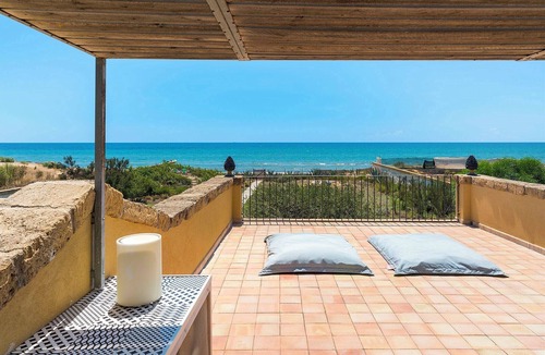 Granelli Villa | Lo Scarabeo - Three Bedroom Villa, Sleeps 6