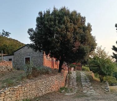 San Piero Patti Cabin | Lodge Il Capitano