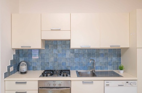 Porto Pozzo Apartment | Lovely apartment for 4 guests with pool, A/C, WIFI, terrace and pets allowed