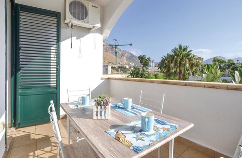 Isola delle Femmine Apartment | Lovely apartment in Isola delle Femmine