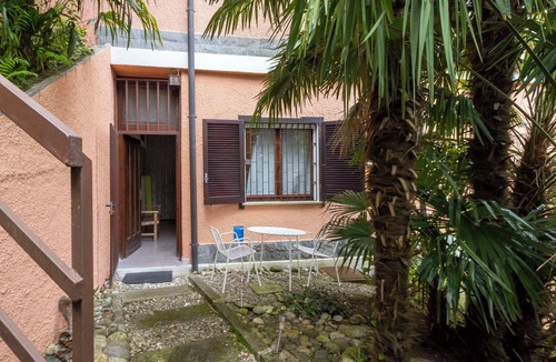 Porto Valtravaglia Apartment | Lovely apartment for 4 guests with WIFI, TV and terrace